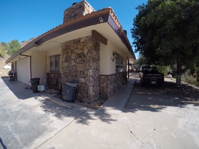 1861 Vista De La Montana, El Cajon, CA 92019