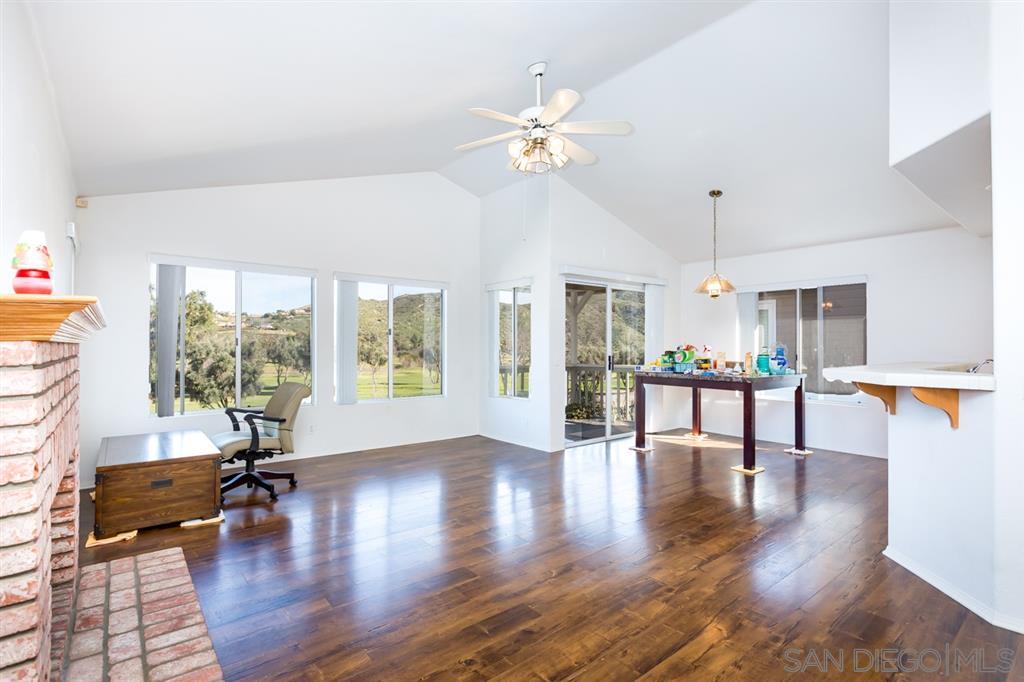 2821 Blackbush Lane, El Cajon, CA 92019