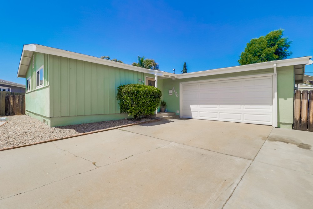8420 Lomker Way, Santee, CA 92017